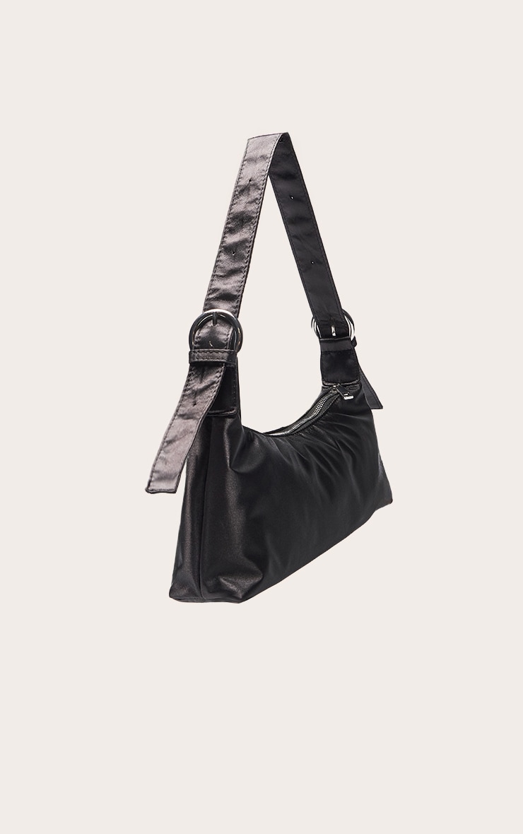 Sac à main satiné noir à boucles image 3