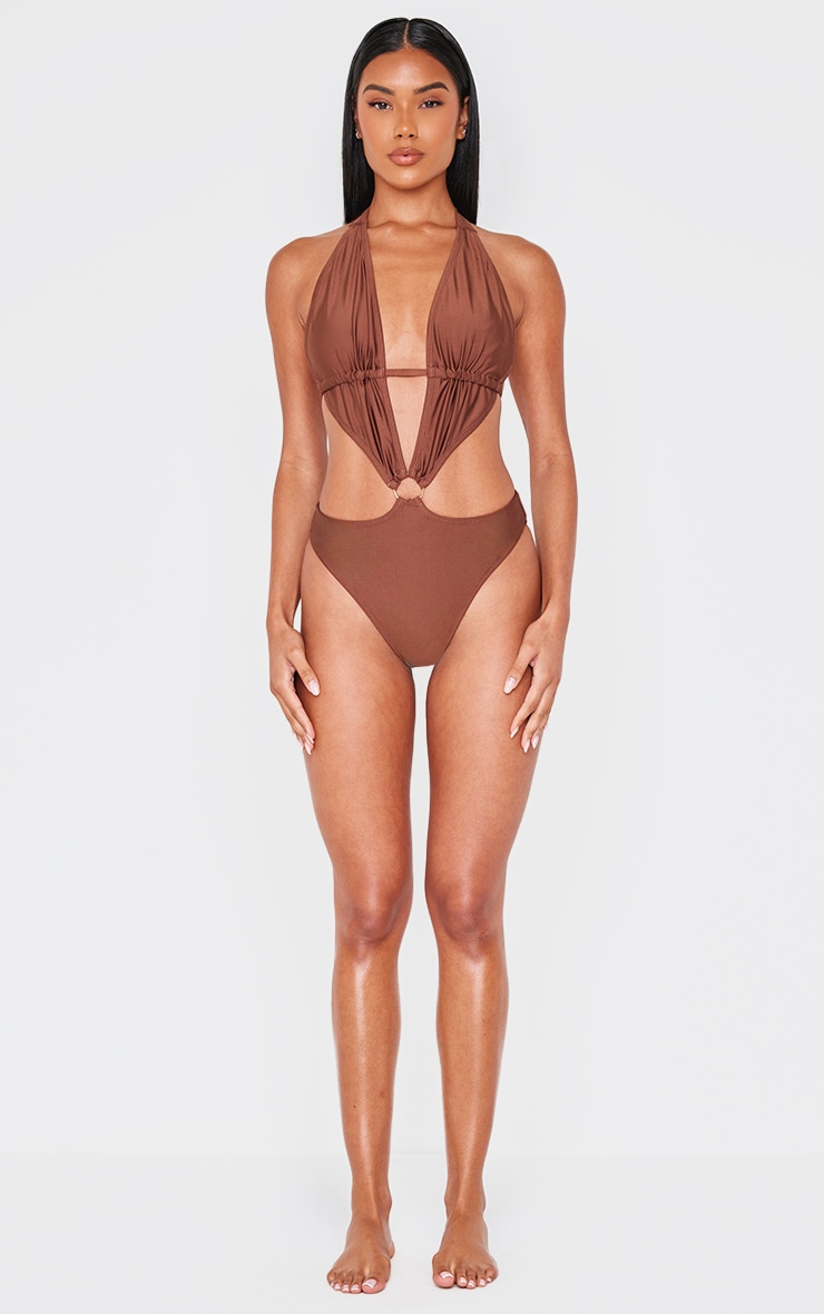 Maillot de bain chocolat à décolleté plongeant et détail anneau image 3