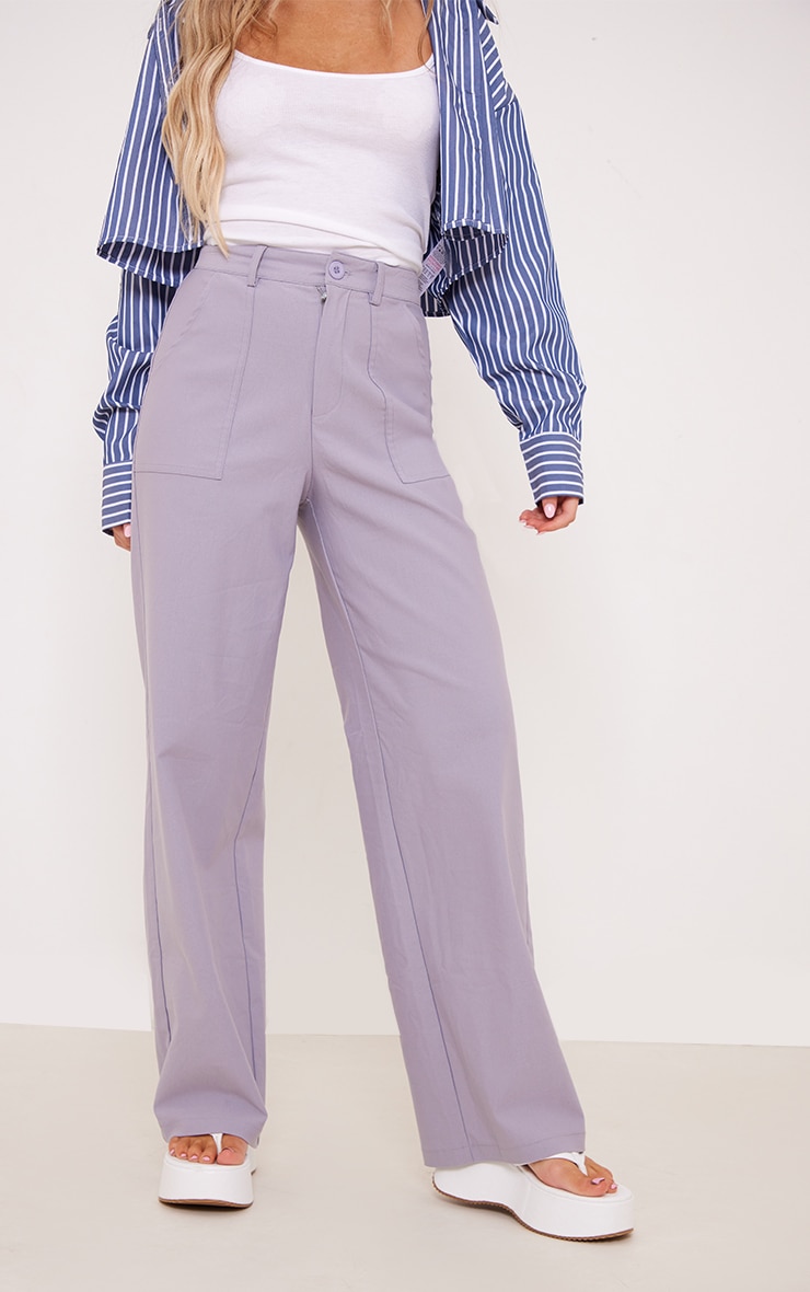 Pantalon taille haute en crêpe noir à jambes évasées | PrettyLittleThing FR