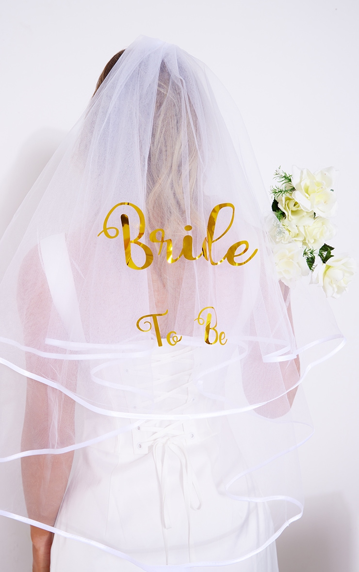 White 'Bride To Be' Novelty Bridal Veil