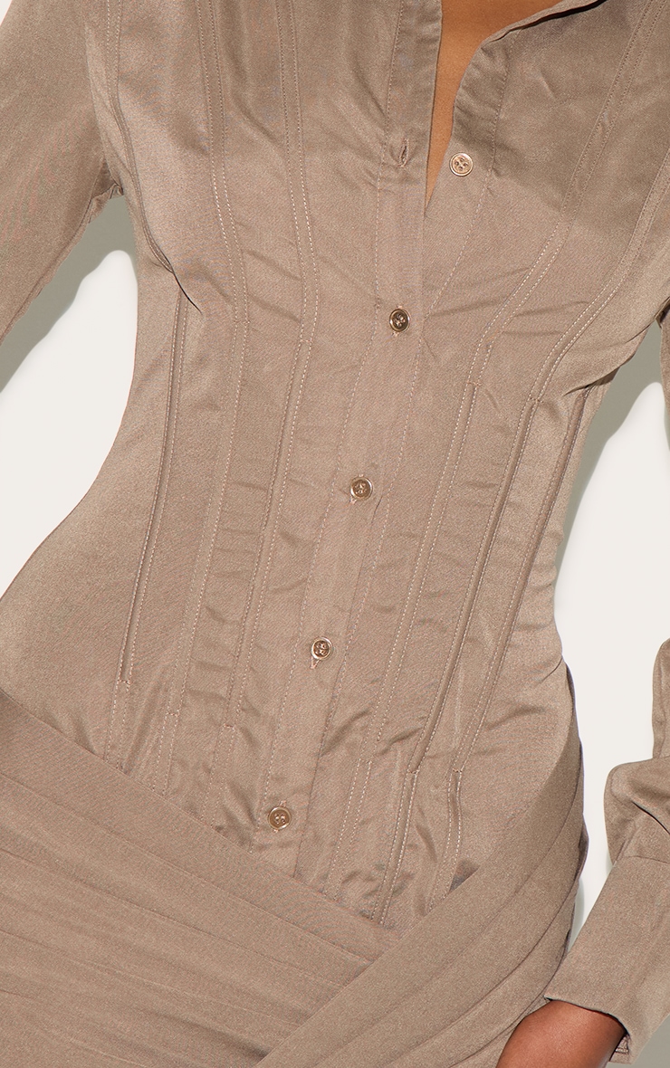 Robe chemise tissée structurée gris champignon à détail torsadé image 4