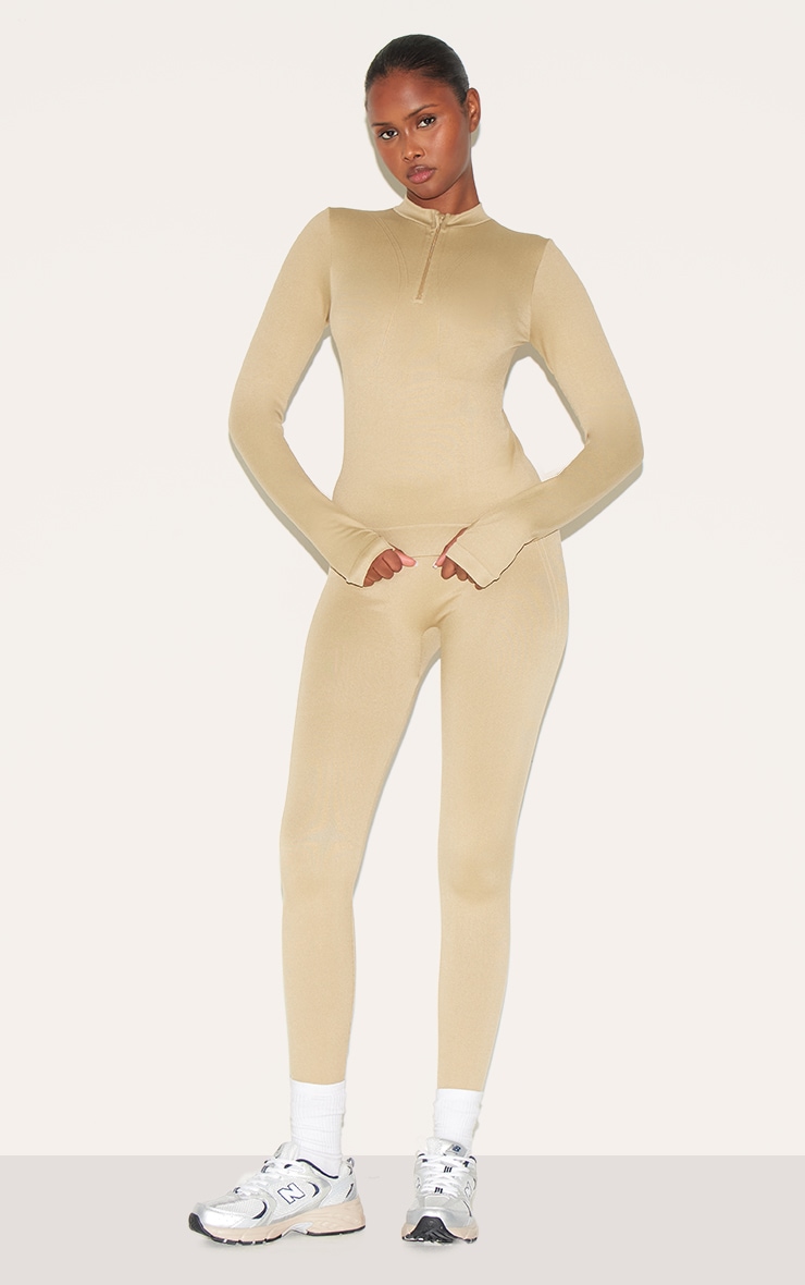 Olive Seamless Line Detail Fitted Jacket image 3