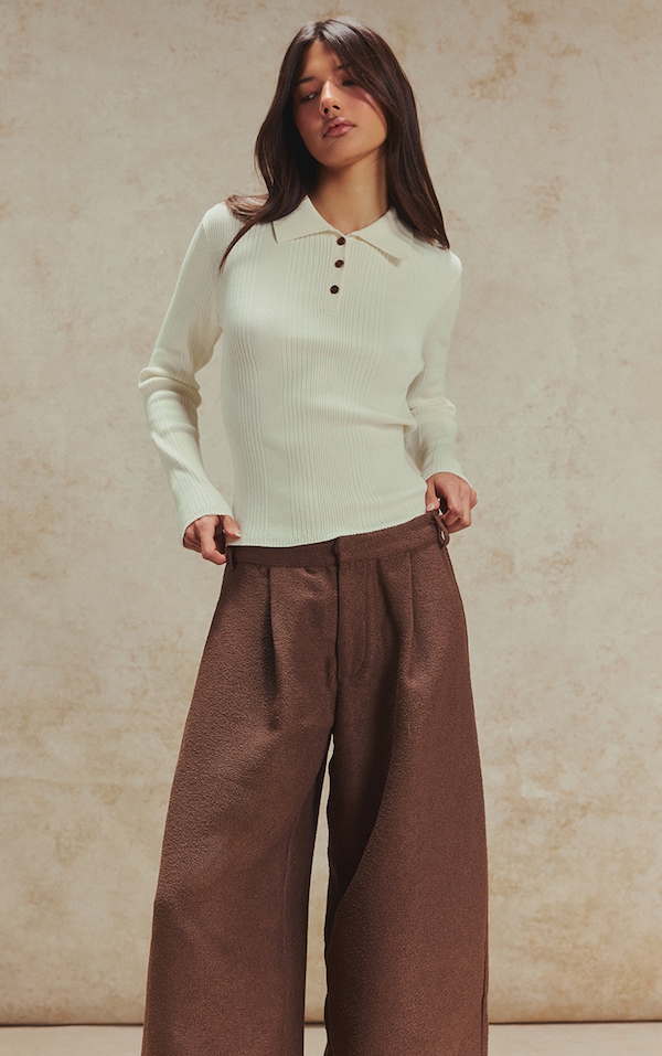 Top polo en maille tricot côtelée crème à manches longues