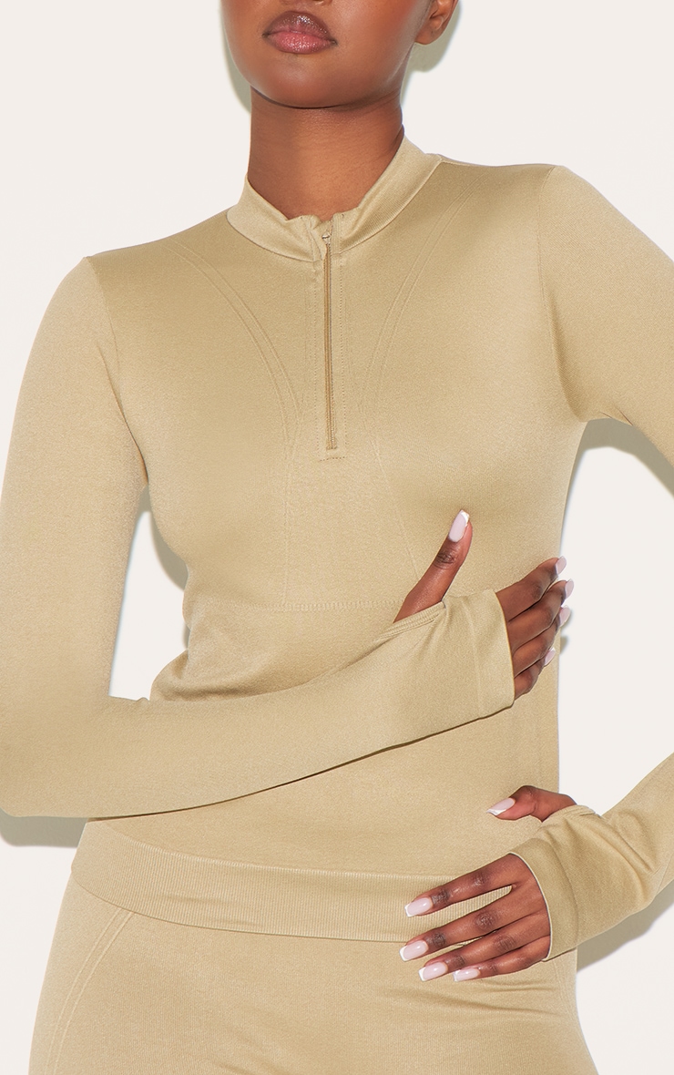 Olive Seamless Line Detail Fitted Jacket image 4