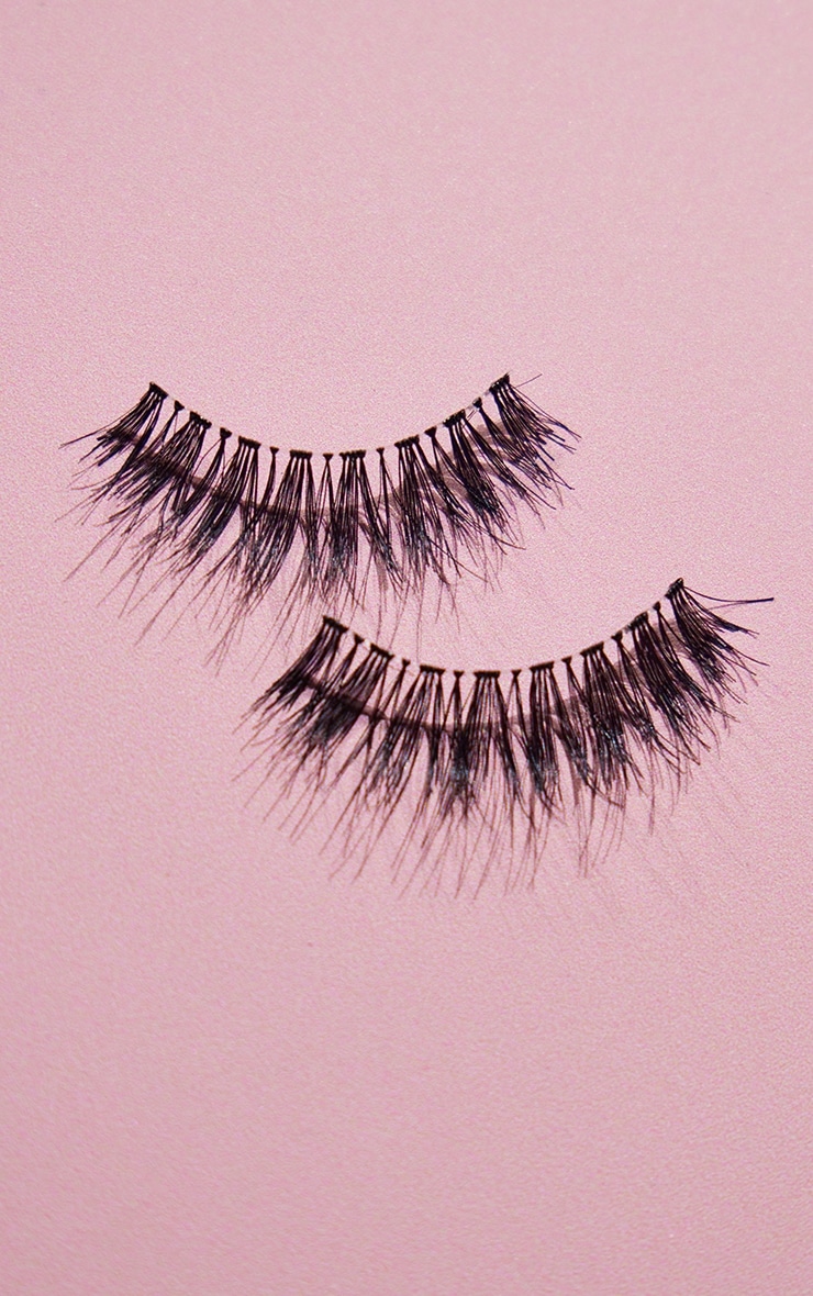 Eylure Light & Wispy 167 Lashes image 2