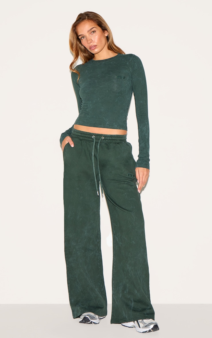 PRETTYLITTLETHING Forest Green Washed Low Rise Oversized Wide Leg Sweatpants image 2