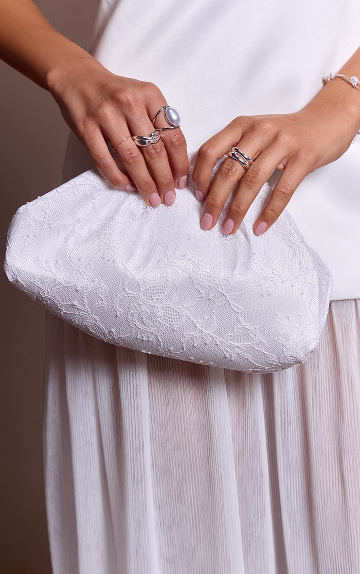 White Lace Hard Handle Clutch Bag