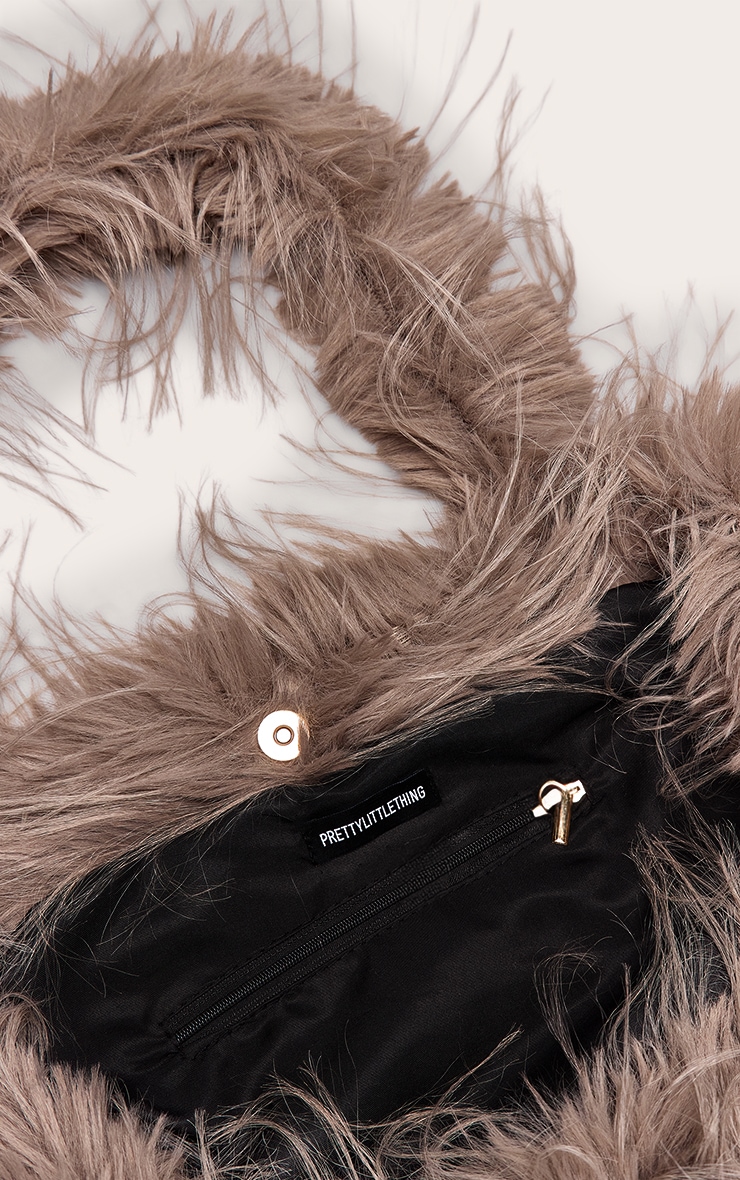 Mocha Shaggy Faux Fur Shaggy Tote Bag image 4