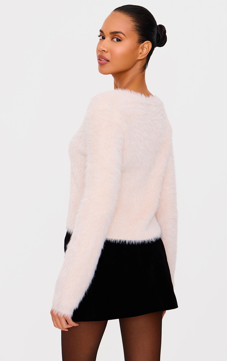 Top en maille tricot duveteuse rose pâle à noeud devant image 2