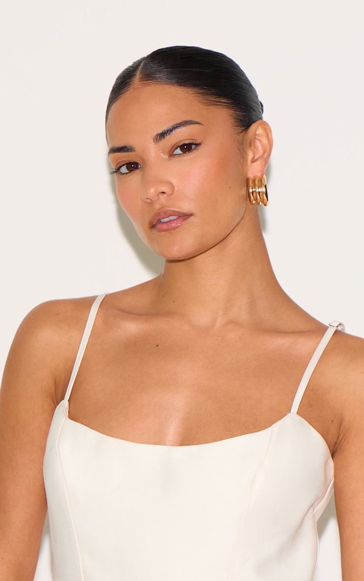 Boucles d'oreilles XXL oversize côtelées dorées image 3