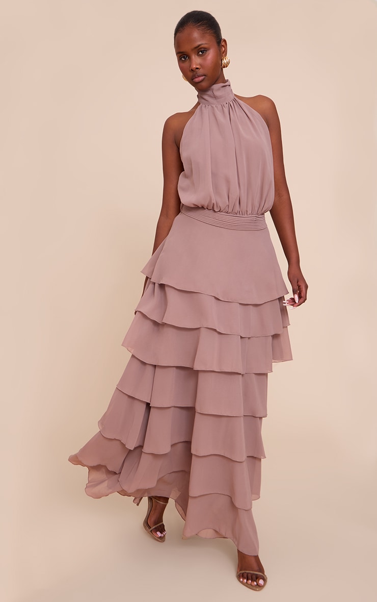 Robe longue en mousseline de soie taupe à étages image 1