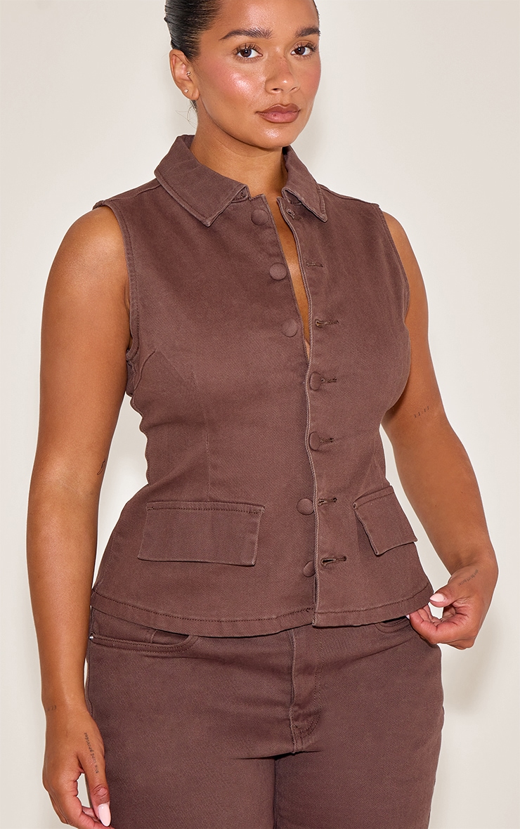 Haut sculptant long boutonné devant en denim stretch chocolat. image 4