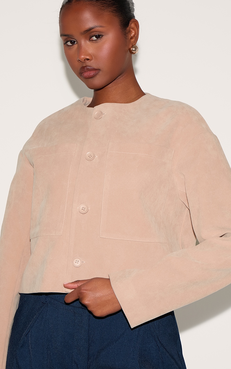 Veste en suédine gris pierre à épaules carrées et boutons image 4