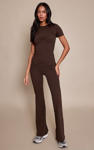 Tall Pantalon de yoga flare en Sculpt chocolat à parties côtelées