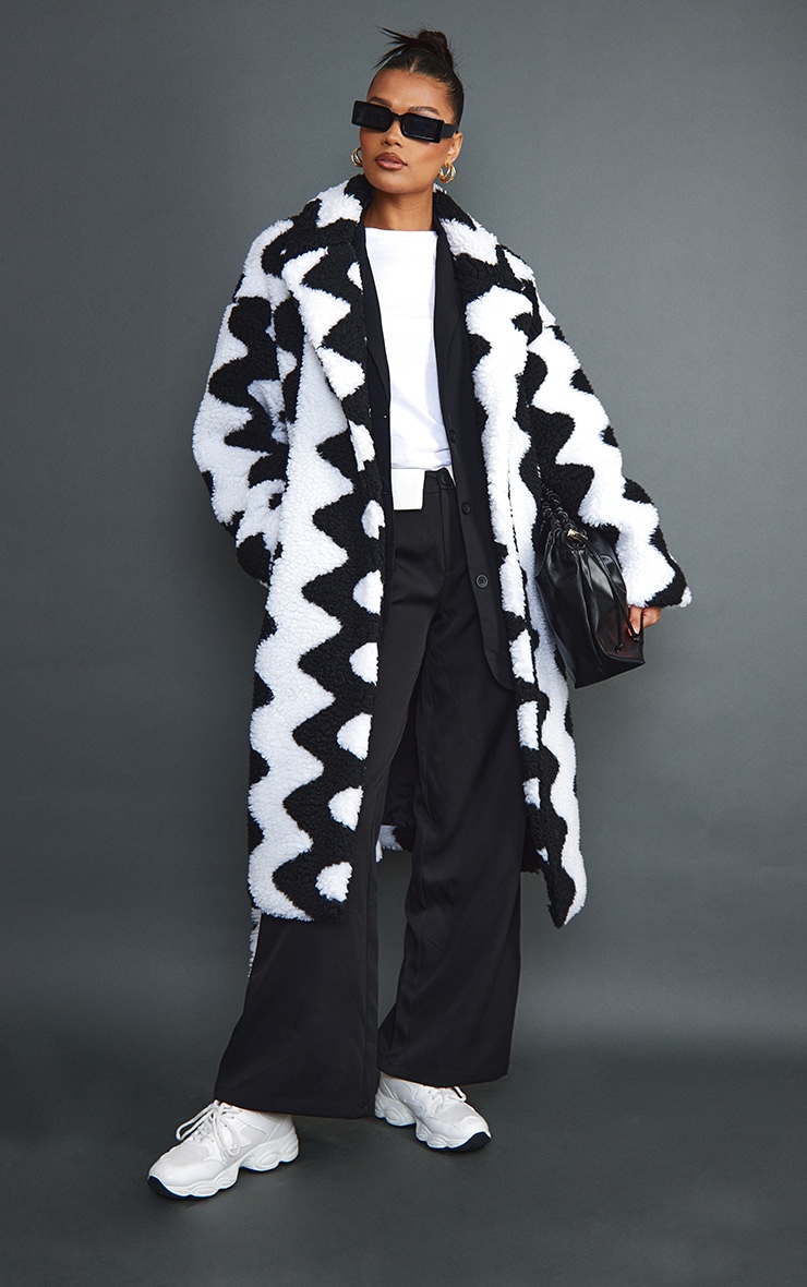Monochrome Wave Print Borg Coat image 1