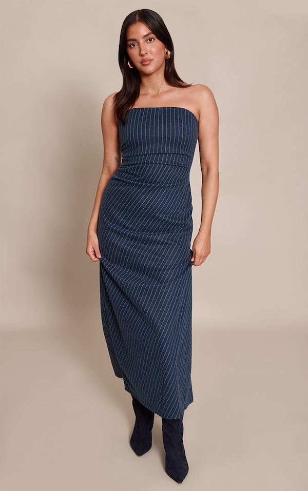 Robe bustier longue brossée bleu marine à fines rayures