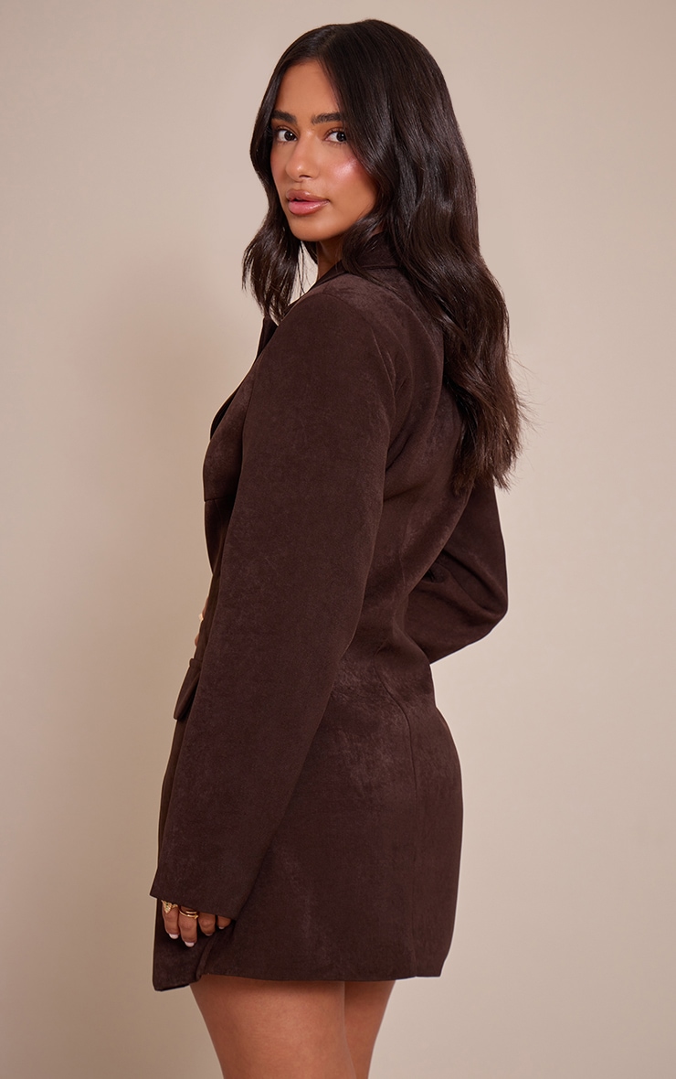 Petite robe blazer ajustée chocolat à agrafes image 2