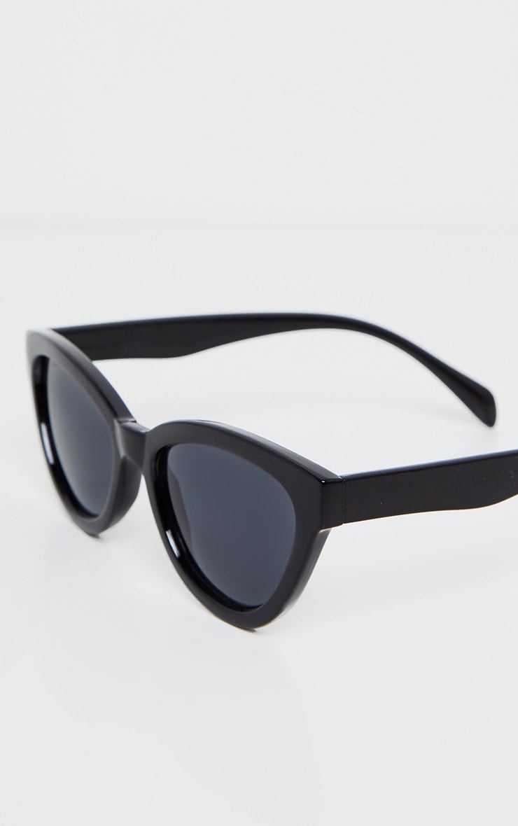 Black Shiny Oversized Cat Eye Frame Sunglasses image 3