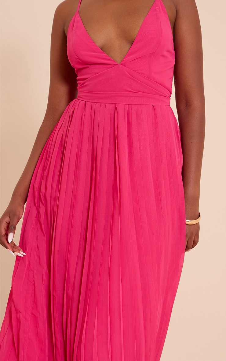 Robe longue en mousseline de soie fuchsia plissée à bretelles fines et détail ceinture image 4