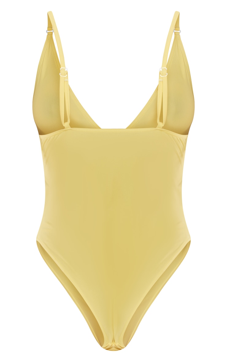 Maillot de bain basique jaune à col rond décolleté image 5