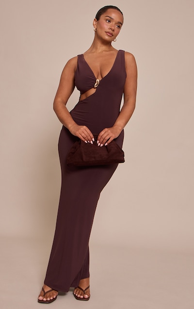 Shape Robe longue chocolat découpé devant à décolleté et empiècement doré