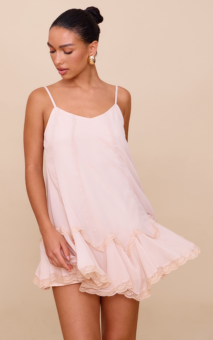 Cami Mini Robe en Dentelle couleur Rose mousseline de soie image 3