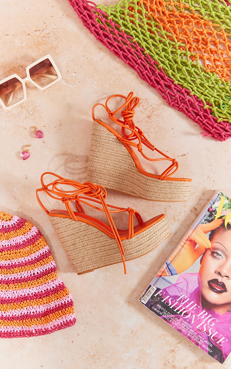 wedges pretty little thing