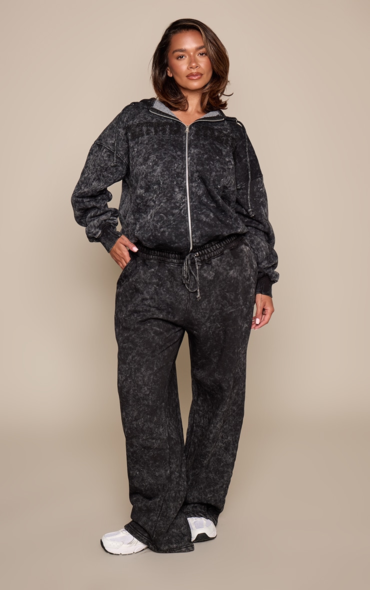 PRETTYLITTLETHING Shape Black Embroidery Washed Zip Through Hoodie image 3