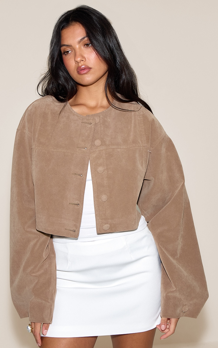 Veste courte en suédine beige à manches froncées image 1