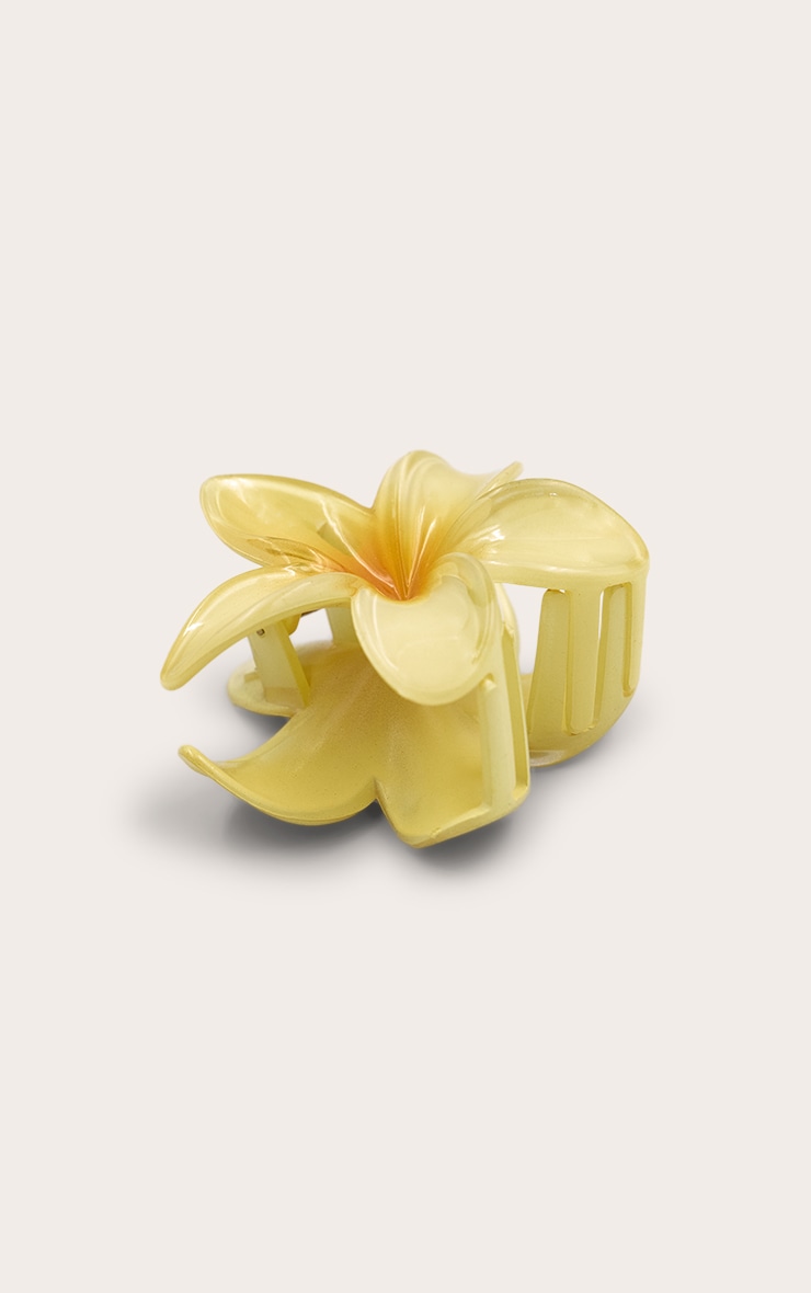 Butter Yellow Lily Flower Hair Clip image 3