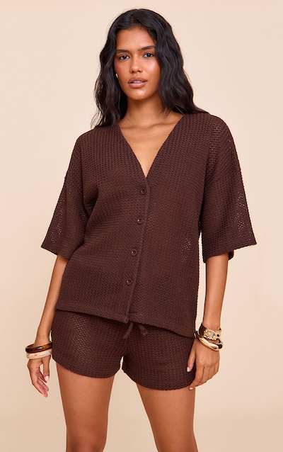Top oversize chocolat à boutons