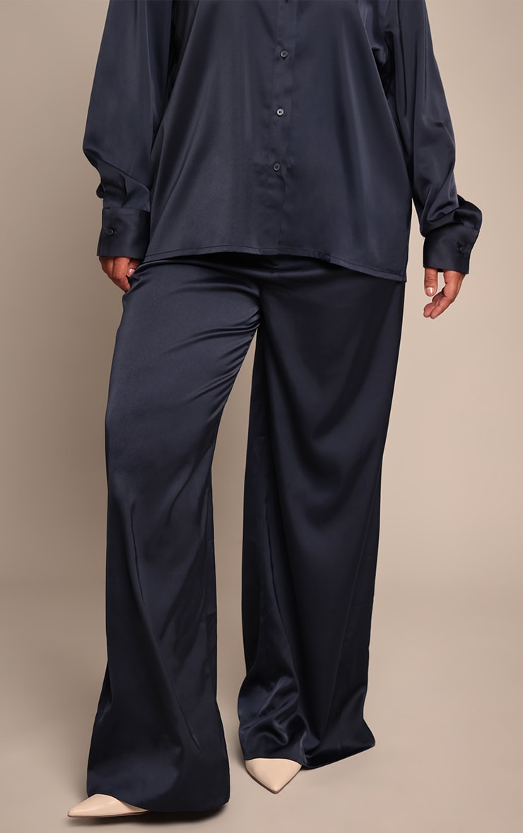 Plus Black Crinkle Satin High Waist Wide Leg Pants image 2