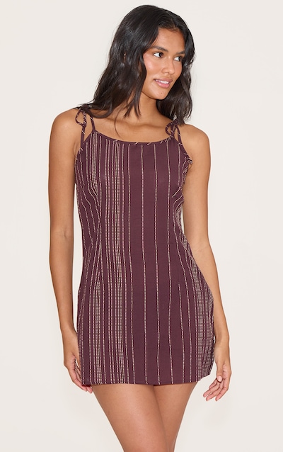 Robe droite chocolat à fines rayures brodées
