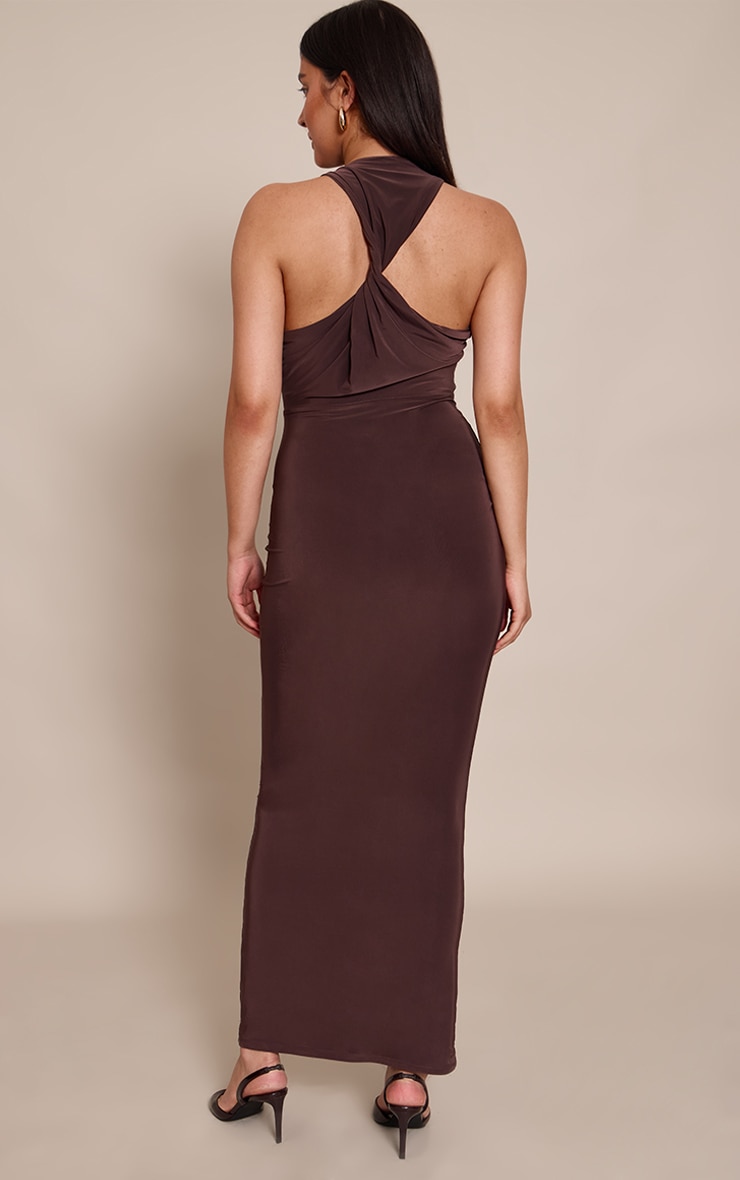 Robe longue moulante chocolat à dos torsadé image 2