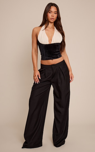 Top en velours noir à buste en mousseline de soie contrastante