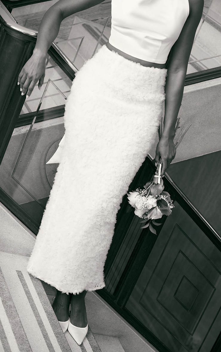 Premium White Tulle Floral Ruffle Detail Maxi Skirt image 2