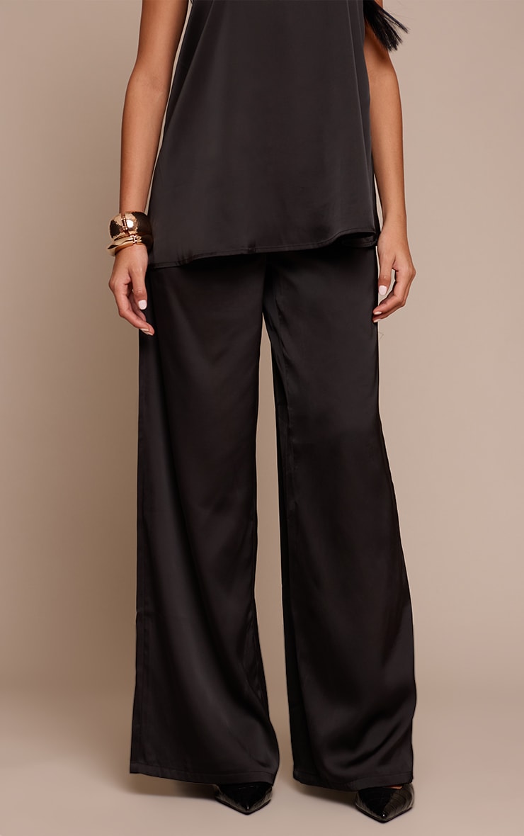 Pantalon large satiné noir image 2