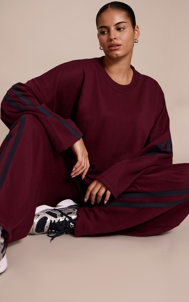 Plus Burgundy Contrast Striped Oversized Sweatshirt image 4
