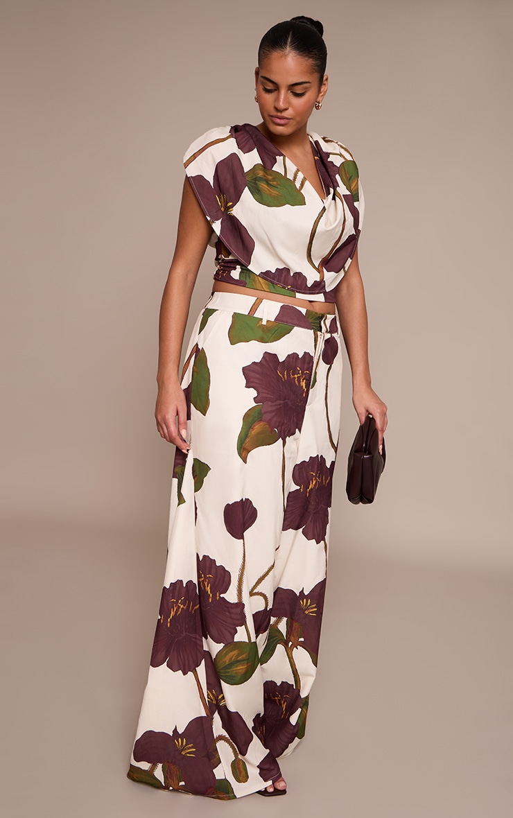 Plus Floral Printed Woven High Waisted Wide Leg Pants image 2