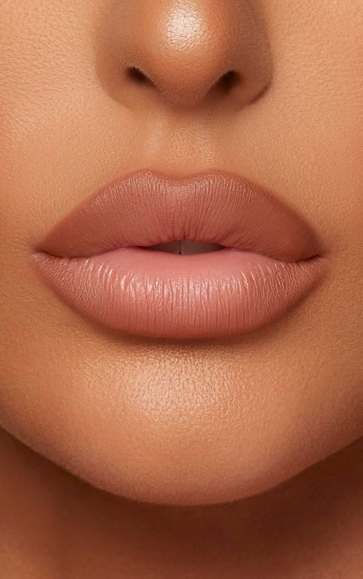 AMREZY PRETTYLITTLETHING Lipliner Pencil 02 Midtown image 3