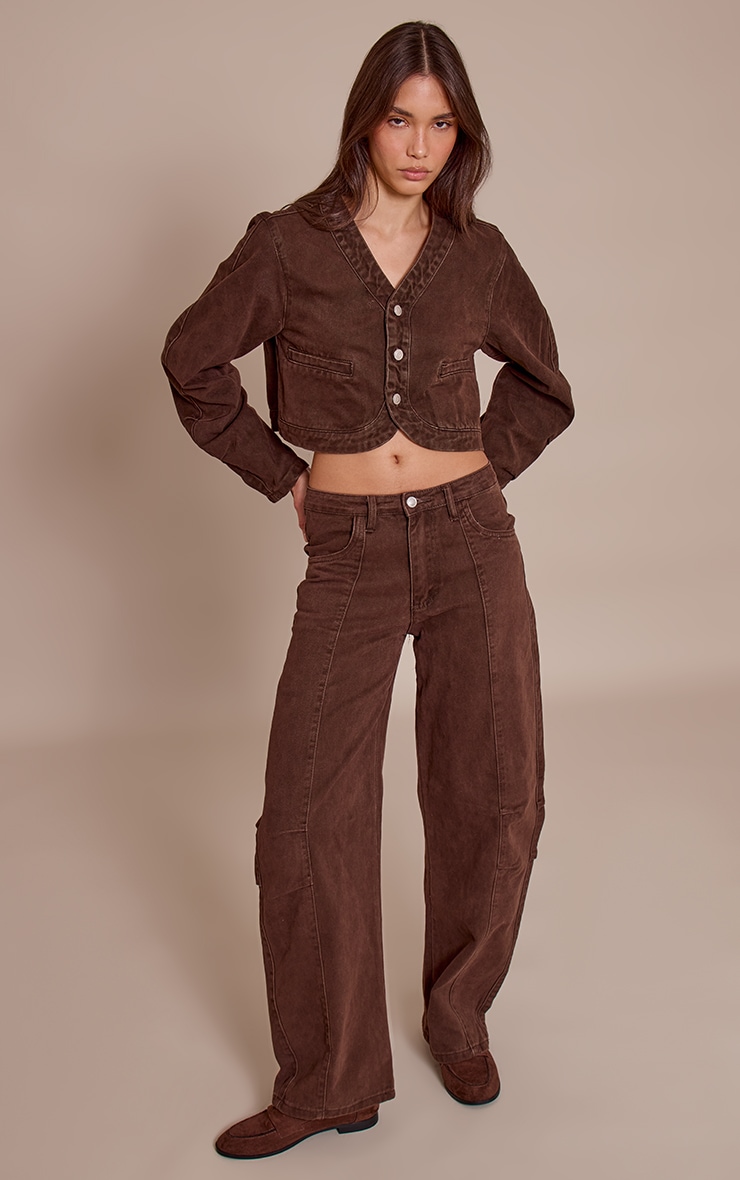 Jean bouffant chocolat à taille mi-haute et lisérés