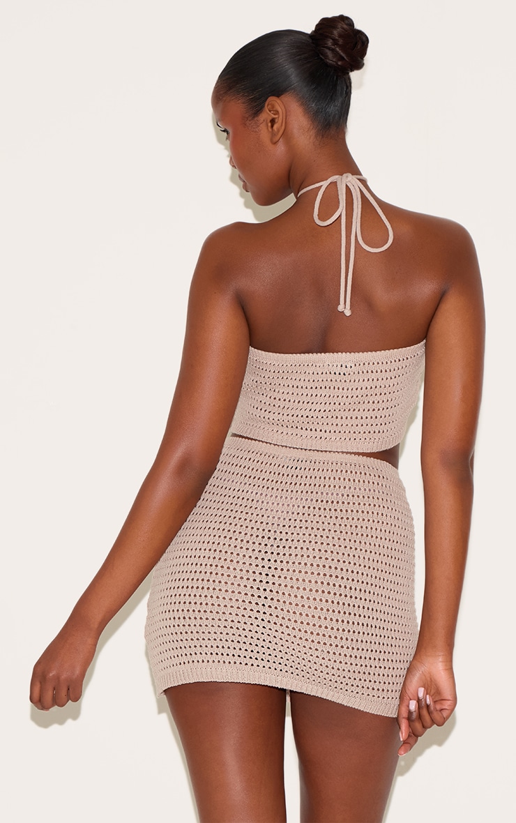 Top taupe à col noué et appliqué fleurs image 2
