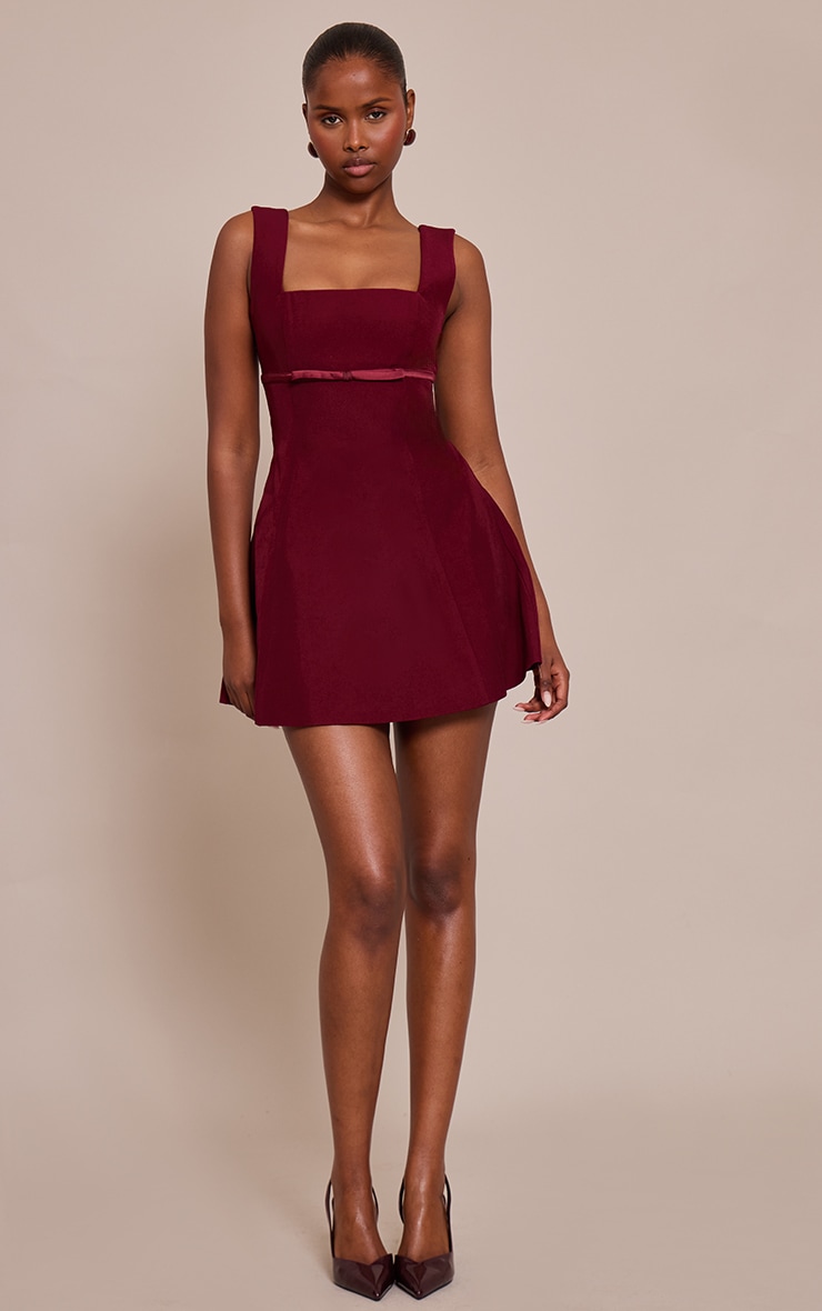 Robe droite tissée deluxe bordeaux à détail ceinture image 3