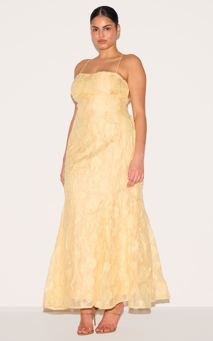 Plus Robe longue texturée jaune citron à dos lacé image 3
