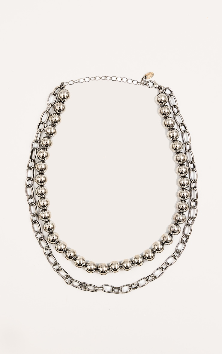Collier superposé argenté à perles image 2