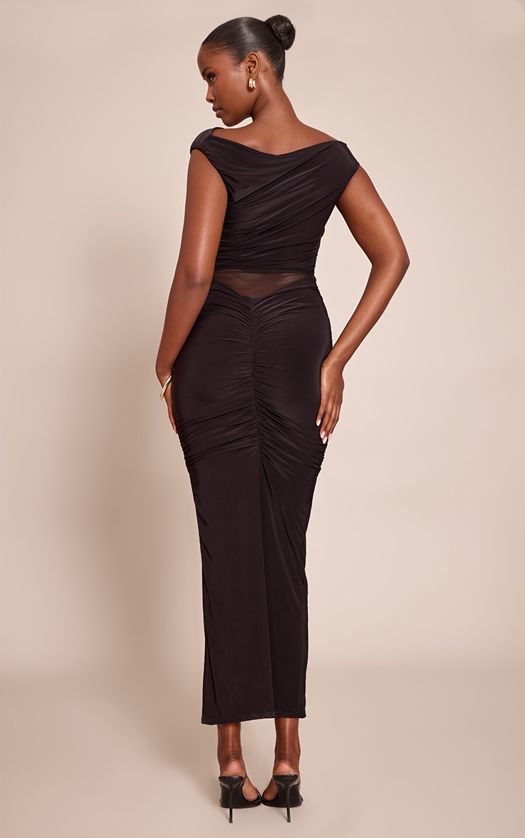 Robe longue en mesh noir à épaules dénudées et partie superposée image 2