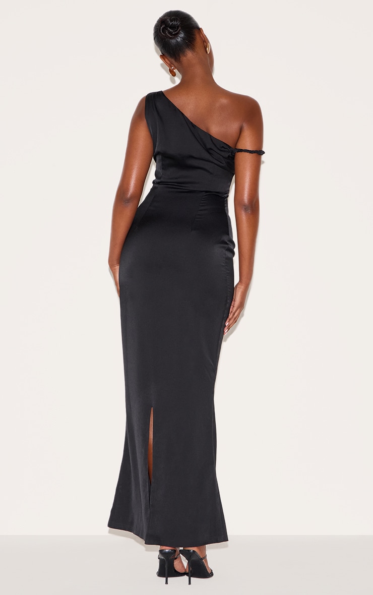 Robe longue satinée noire à col bardot asymétrique et torsade image 2