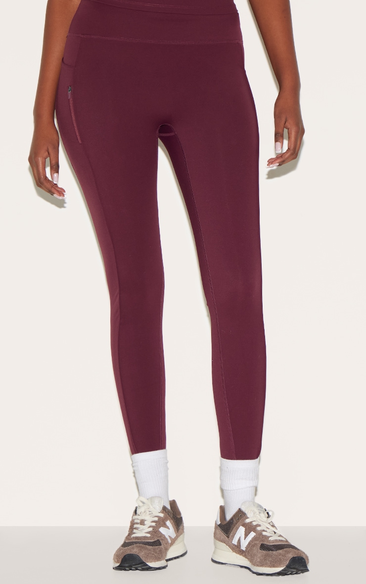 Legging de sport en Sculpt bordeaux à poche sur le côté image 2