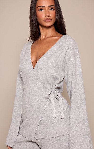 Petite Cardigan cache-coeur gris cendré à manches longues