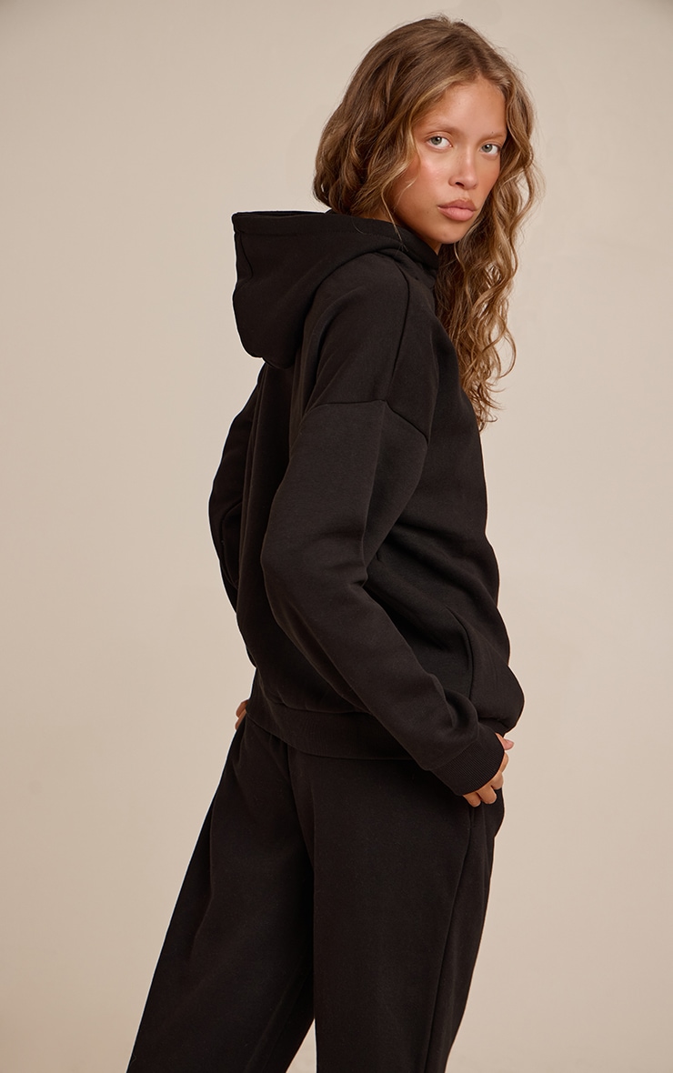 PRETTYLITTLETHING Black Contrasting Print Logo Oversized Hoodie image 2